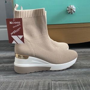 Sock sneakers size 37 or US size 6.5-7